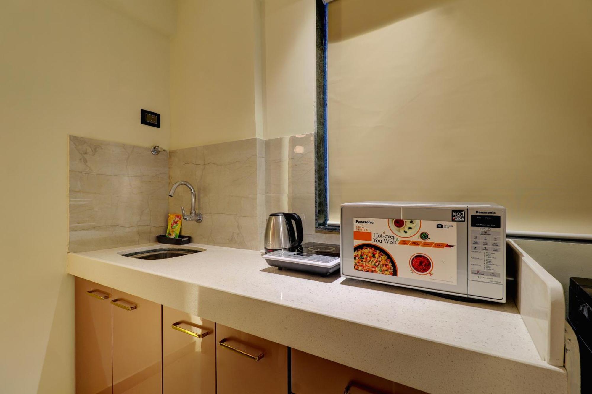 Home2 Studio Apartments Bombay Exterior foto